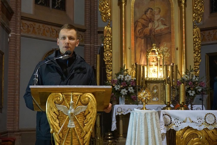 W parafii św. Antoniego w Pieszych rozpoczęło się Seminarium Odnowy Wiary