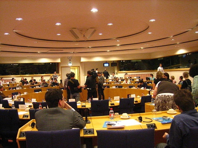 Sala posiedzeń jednej z komisji Parlamentu Europejskiego w Brukseli.