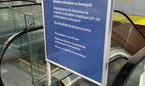 Schody na dworcu w Katowicach od dwóch lat są nieczynne