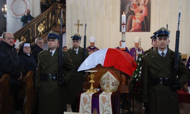W piątek 1 marca odbyły się uroczystości pogrzebowe śp. biskupa Alojzego Orszulika