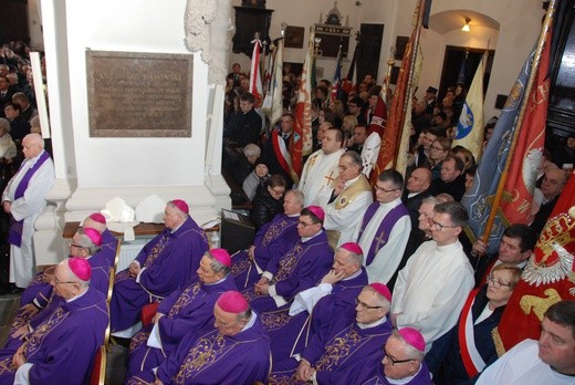 Uroczystości pogrzebowe śp. bp. A. Orszulika - cz.1