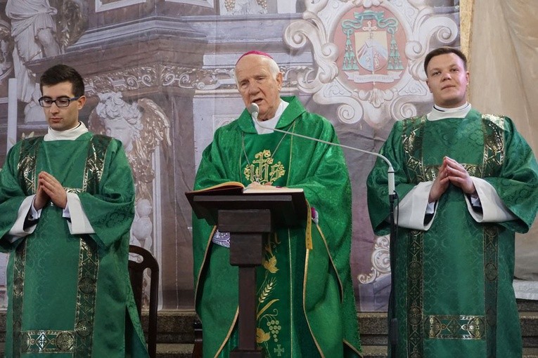 Biskup świdnicki modlił się również za ojczyznę, by pozostała katolicka, demokratyczna i solidarna