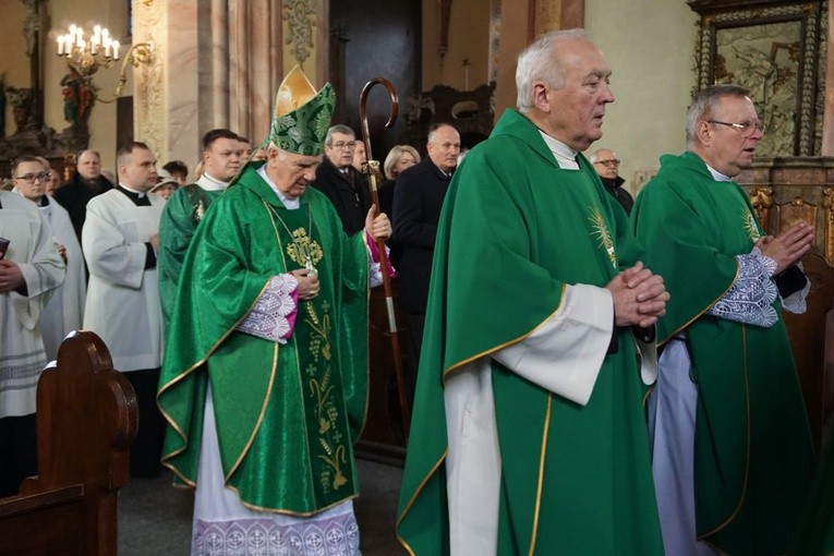 Świdnickie obchody Dnia Pamięci Żołnierzy Wylętych rozpoczęła Msza św. w katedrze