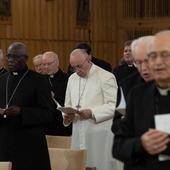 O. Cantalamessa: Wejść w siebie, aby spotkać żywego Boga