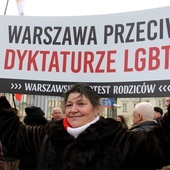 Rodzice bronią prawa wychowania dzieci w wartościach im bliskich.