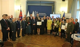 IPN po raz pierwszy przyznał nagrodę "Świadek Historii"