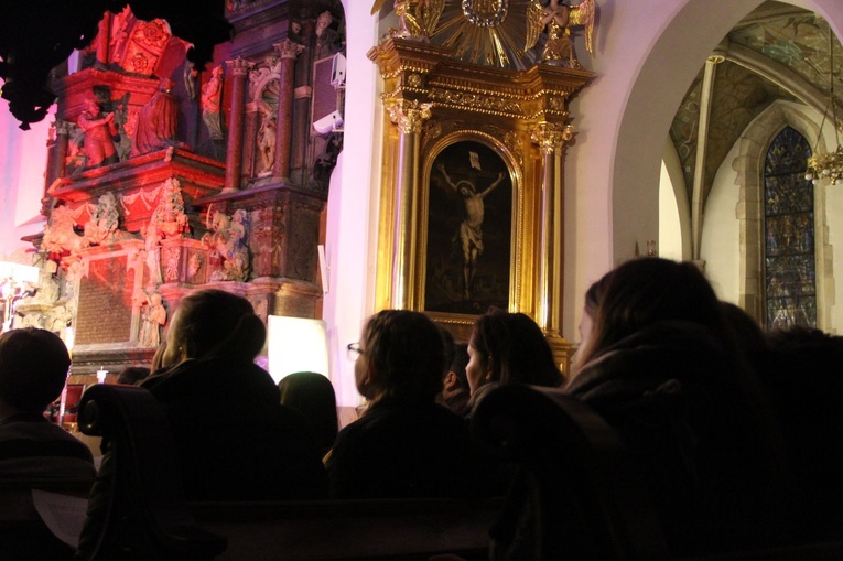 Spotkanie młodych w tarnowskiej katedrze