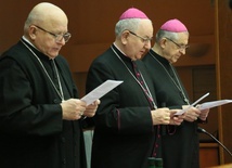 Lubelscy biskupi na konferencji dziekanów, podczas której zapadła decyzja o zwołaniu synodu.