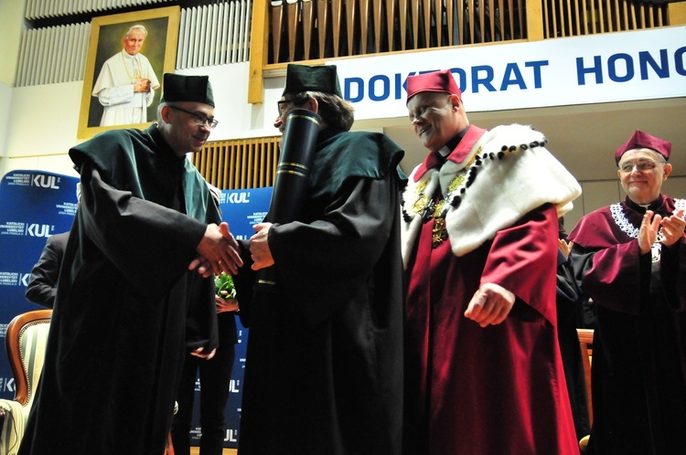 Uroczystość nadania tytułu doktora honoris causa KUL prof. A. Jamesowi McAdamsowi