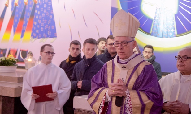 Katowice. Modlitwa za katowickiego biskupa Herberta Bednorza