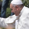 Papież Franciszek: 100 tys. euro dla powodzian w Iranie