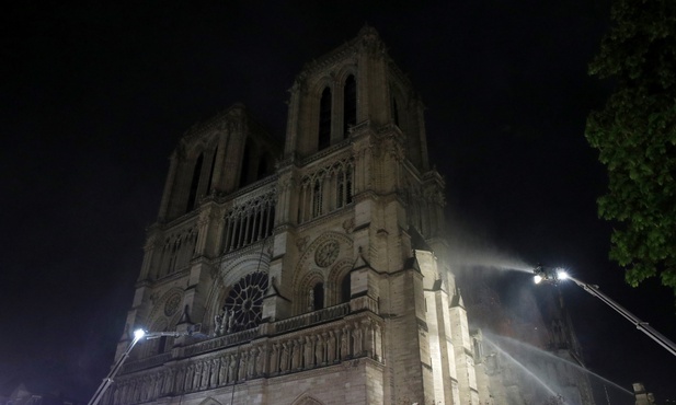 "Le Figaro": Rusza zbiórka na rzecz odbudowy katedry Notre Dame