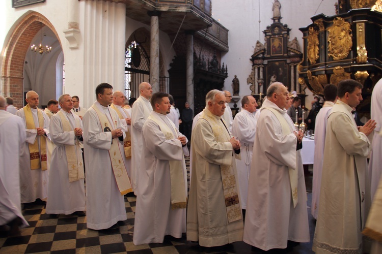 Msza św. Krzyżma w katedrze w Gdańsku-Oliwie