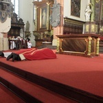 Legnica. Liturgia Wielkiego Piątku