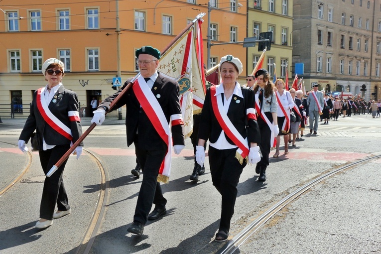 VII Marsz Golgoty Wschodu przeszedł przez Wrocław w hołdzie Sybirakom