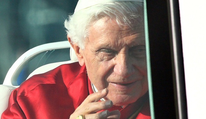 Abp Pontier: Benedykt XVI ma rację w sprawie nadużyć