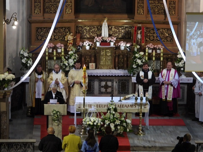 Święcenia i prymicje w kłodzkiej parafii - cz. 01