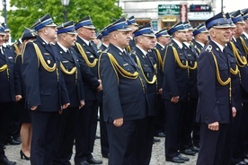 Podczas obchodów Wojewódzkiego Dnia Strażaka odznaczono 140 strażaków.