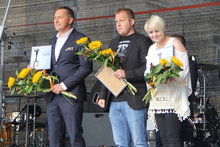 Nominowani do Radomskiej Nagrody Kulturalnej w ubiegłym roku. Otrzymał ją Waldemar Dolecki, dyrektor Miejskiego Ośrodka Kultury „Amfiteatr” (z lewej).