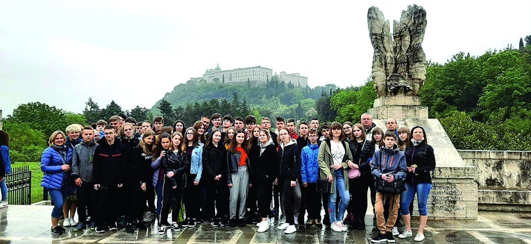 To w maju Polacy zdobyli Monte Cassino. Wizyta tam była dla uczniów dobrą lekcją historii.