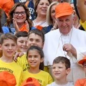 Papież do Polaków: Módlmy się za rodziny, za Kościół i całą ludzkość