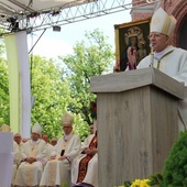 Abp Jędraszewski w Piekarach: Miłość do Matki-Kościoła i prawda o Jej dzieciach