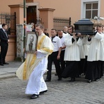 Opole. Przeniesienie do katedry ciała śp. biskupa Jana Bagińskiego