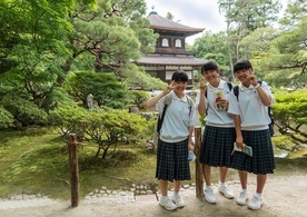 Atak na uczennice katolickiej szkoły w Japonii