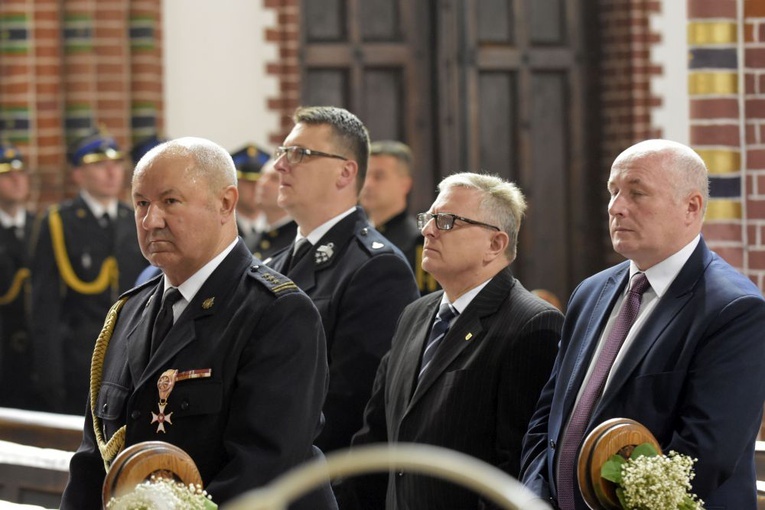 Poświęcenie sztandaru wałbrzyskiej PSP