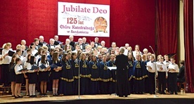 Koncert jubileuszowy w Katolickim Domu Kultury.