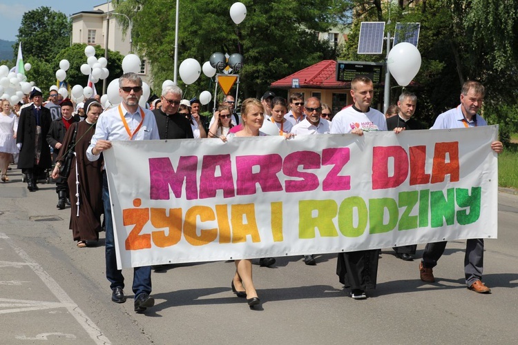 Żywiecki Marsz dla Życia i Rodziny przeszedł dziś ulicami miasta po raz trzeci.