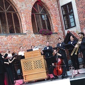 ◄	Zespół Cappella Warmiensis Restituta wystąpił po raz pierwszy.