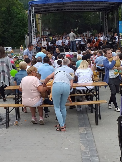 Marsz dla życia i rodziny i koncert w Nowej Rudzie