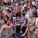 Koncert uwielbienia nad stawami w Oleśnicy