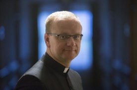 Ks. Wojciech Węgrzyniak jest biblistą, pracownikiem Wydziału Teologicznego Uniwersytetu Papieskiego Jana Pawła II w Krakowie.