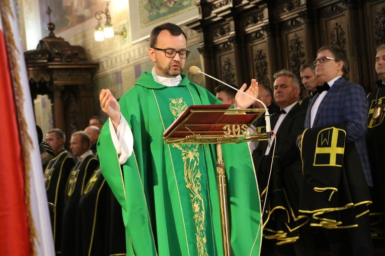 Mszy św. przewodniczył ks. Tomasz Brzeziński, rektor sanktuarium Bożego Miłosierdzia na Starym Rynku.