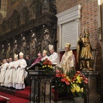 Statuetki św. Jana Vianneya w uroczystość św. Jana Chrzciciela