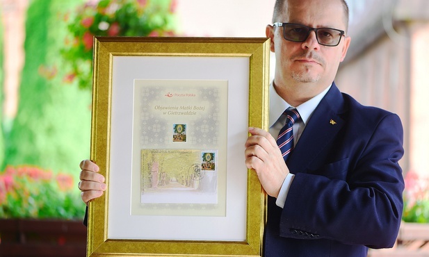 Objawienia w Gietrzwałdzie upamiętnione znaczkiem pocztowym
