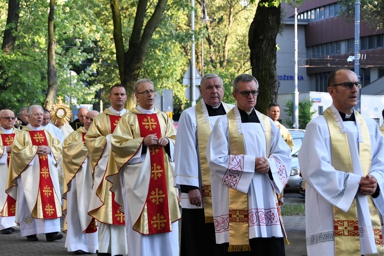 100 lat parafii na Kawęczyńskiej