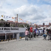 Wodne muzeum pływa na Westerplatte