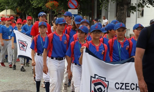 Wśród drużyn rywalizujących o tytuł mistrza są m.in. zawodnicy z Czech.