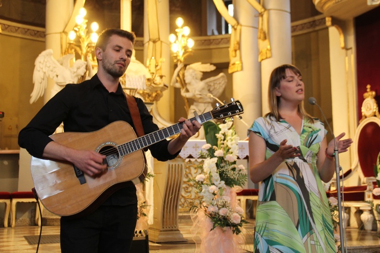 W poniedziałek Mszę św. poprzedził koncert Hanny Wójciak z Zakopanego.