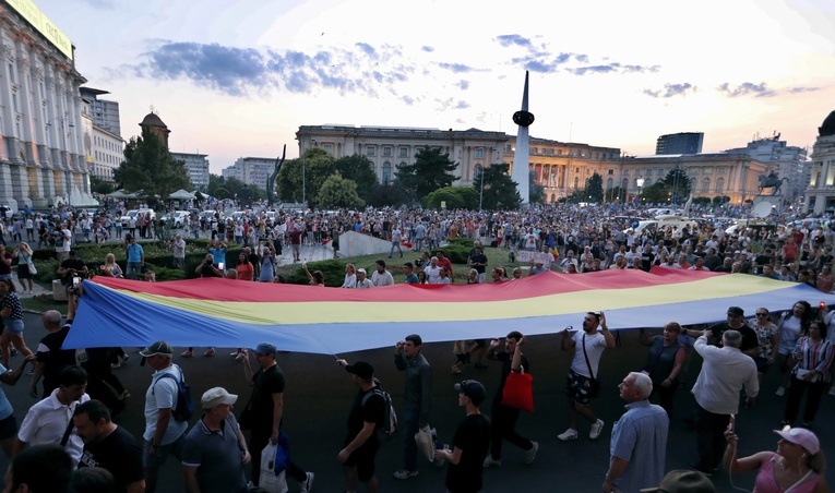 Antyrządowe demonstracje w Rumunii po śmierci nastolatki
