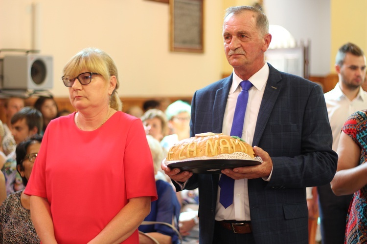 Poświęcenie nowego feretronu Matki Bożej i jubileusz kapłaństwa