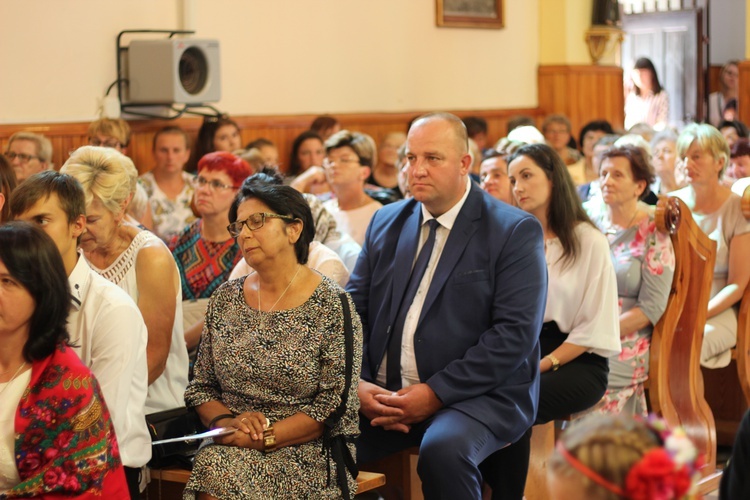 Poświęcenie nowego feretronu Matki Bożej i jubileusz kapłaństwa