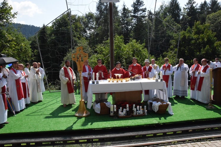 Tysiące osób w Ruchu i życie w wolności