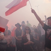 Minuta ciszy w Warszawie. W rocznicę wybuchu Powstania