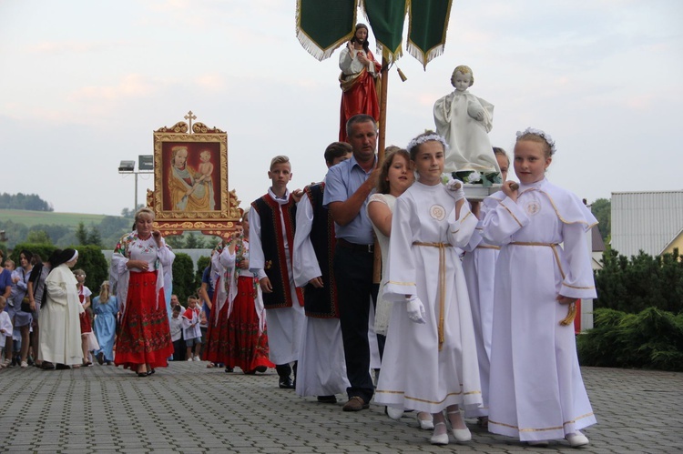 W Krużlowej rozpoczął się tygodniowy odpust ku czci Przemienienia Pańskiego