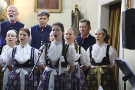 W finałowym koncercie zaśpiewali chórzyści EL "Czantoria" pod dyrekcją Danuty Zoń-Ciuk