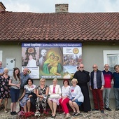 ◄	Corocznie w domu rodzinnym sługi Bożego w Prositach odbywa się Spotkanie Englingowskie.